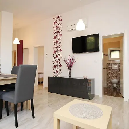 In Mit Eigenem Balkon Apartman Baška